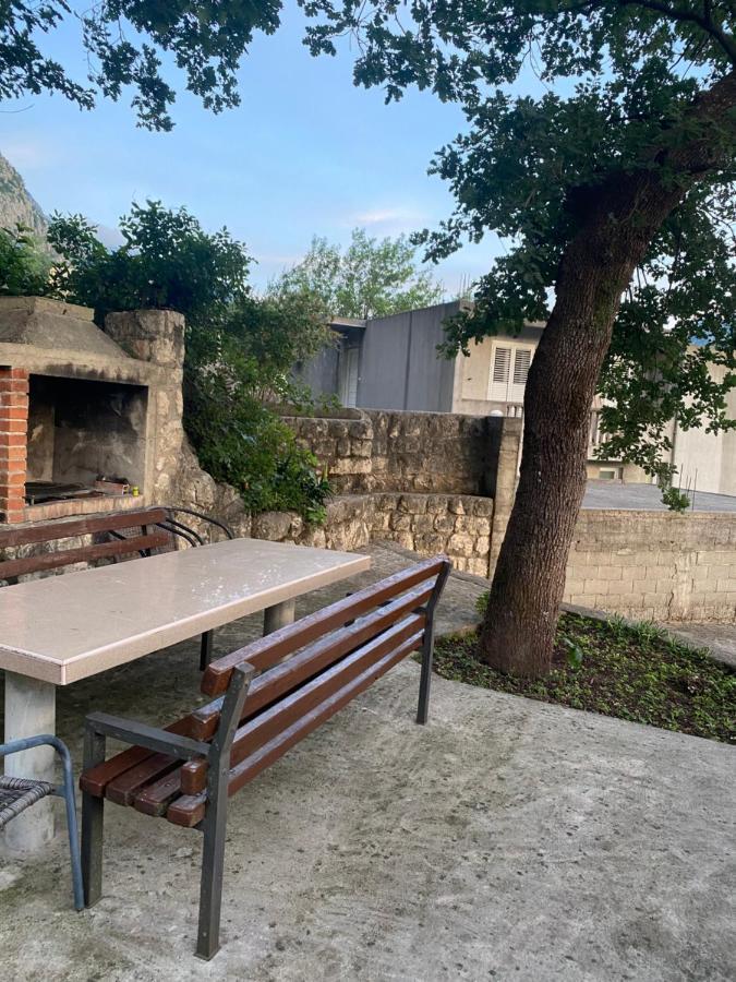 Vasiniko Apartment Kotor Exterior foto